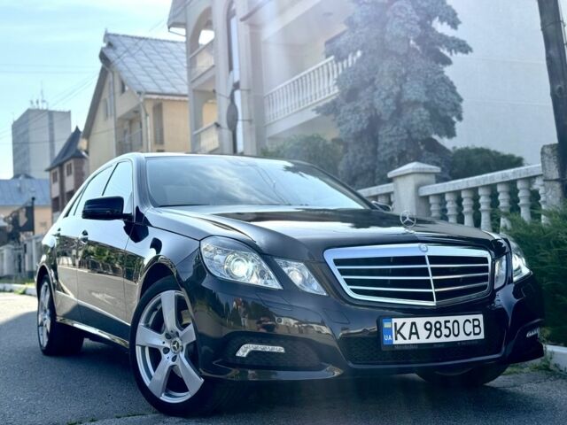 Черный Мерседес Е-Класс, объемом двигателя 2.1 л и пробегом 300 тыс. км за 12700 $, фото 1 на Automoto.ua