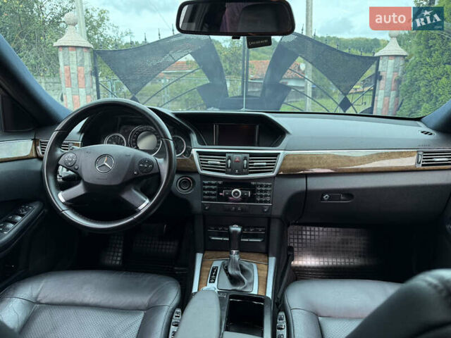 Чорний Мерседес Е-Клас, об'ємом двигуна 2.2 л та пробігом 280 тис. км за 9999 $, фото 34 на Automoto.ua