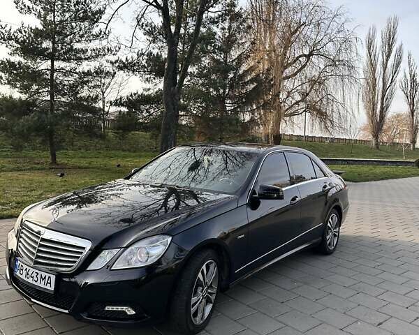 Чорний Мерседес Е-Клас, об'ємом двигуна 3 л та пробігом 324 тис. км за 11999 $, фото 9 на Automoto.ua