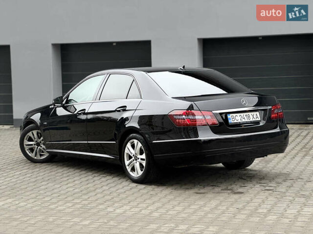 Черный Мерседес Е-Класс, объемом двигателя 2.2 л и пробегом 330 тыс. км за 13500 $, фото 8 на Automoto.ua
