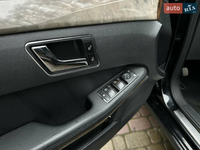 Черный Мерседес Е-Класс, объемом двигателя 2.14 л и пробегом 325 тыс. км за 13000 $, фото 30 на Automoto.ua