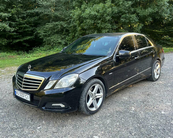 Чорний Мерседес Е-Клас, об'ємом двигуна 2.99 л та пробігом 314 тис. км за 11000 $, фото 2 на Automoto.ua