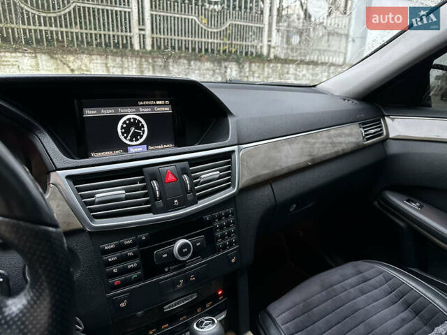 Черный Мерседес Е-Класс, объемом двигателя 2.14 л и пробегом 325 тыс. км за 13000 $, фото 46 на Automoto.ua