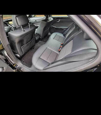 Черный Мерседес Е-Класс, объемом двигателя 2.1 л и пробегом 370 тыс. км за 11500 $, фото 1 на Automoto.ua