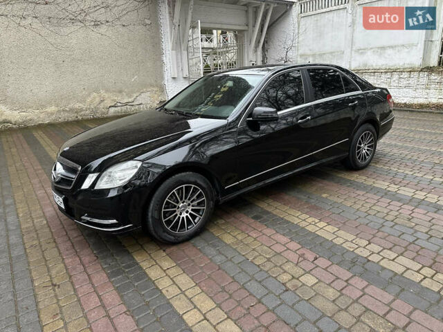 Черный Мерседес Е-Класс, объемом двигателя 2.14 л и пробегом 325 тыс. км за 13000 $, фото 4 на Automoto.ua
