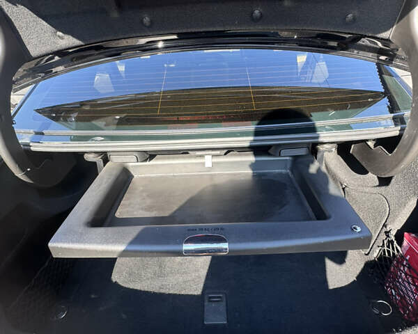 Чорний Мерседес Е-Клас, об'ємом двигуна 2.2 л та пробігом 230 тис. км за 10500 $, фото 1 на Automoto.ua