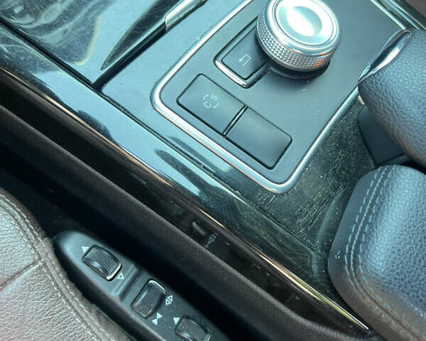 Чорний Мерседес Е-Клас, об'ємом двигуна 2.99 л та пробігом 314 тис. км за 11000 $, фото 20 на Automoto.ua