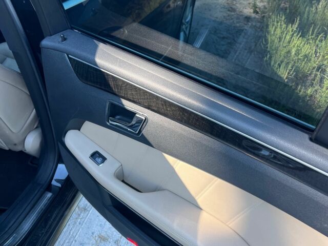 Чорний Мерседес Е-Клас, об'ємом двигуна 3 л та пробігом 419 тис. км за 6950 $, фото 17 на Automoto.ua