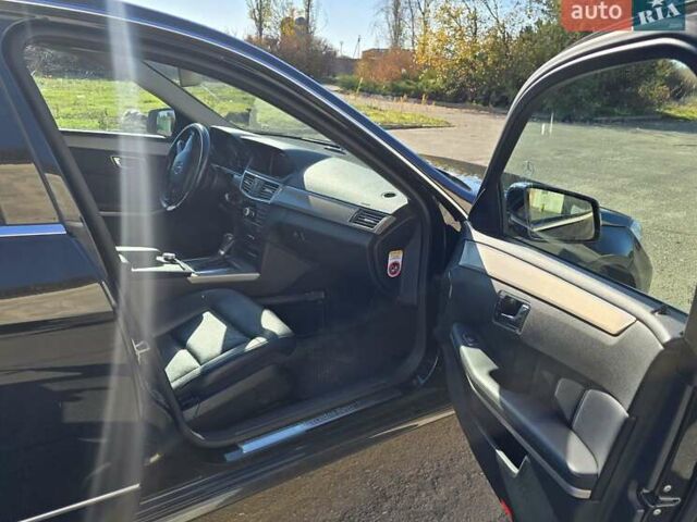 Чорний Мерседес Е-Клас, об'ємом двигуна 2.1 л та пробігом 309 тис. км за 9900 $, фото 13 на Automoto.ua