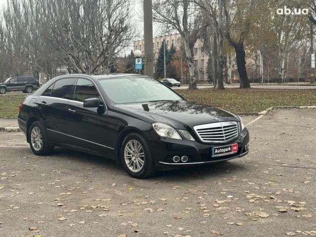 Чорний Мерседес Е-Клас, об'ємом двигуна 3 л та пробігом 241 тис. км за 10190 $, фото 6 на Automoto.ua