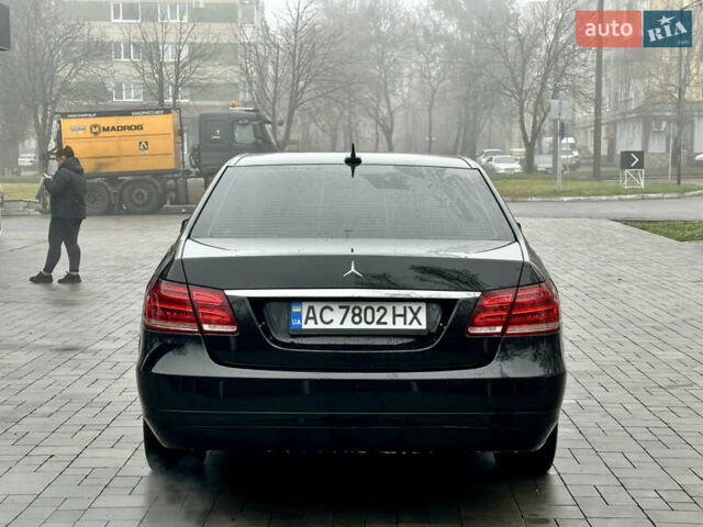Черный Мерседес Е-Класс, объемом двигателя 2.2 л и пробегом 327 тыс. км за 11300 $, фото 8 на Automoto.ua