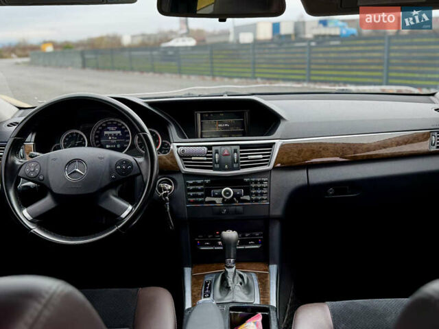 Чорний Мерседес Е-Клас, об'ємом двигуна 2.14 л та пробігом 342 тис. км за 10600 $, фото 10 на Automoto.ua