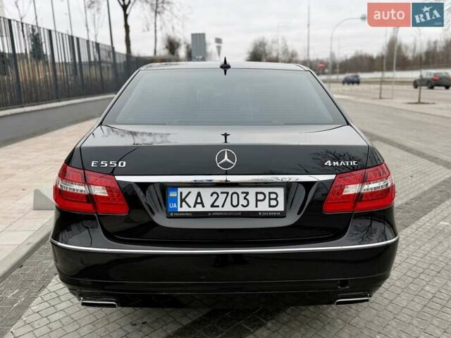 Черный Мерседес Е-Класс, объемом двигателя 5.5 л и пробегом 146 тыс. км за 16800 $, фото 5 на Automoto.ua