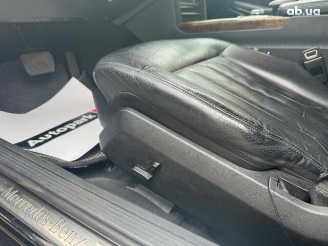 Чорний Мерседес Е-Клас, об'ємом двигуна 3 л та пробігом 241 тис. км за 10190 $, фото 20 на Automoto.ua