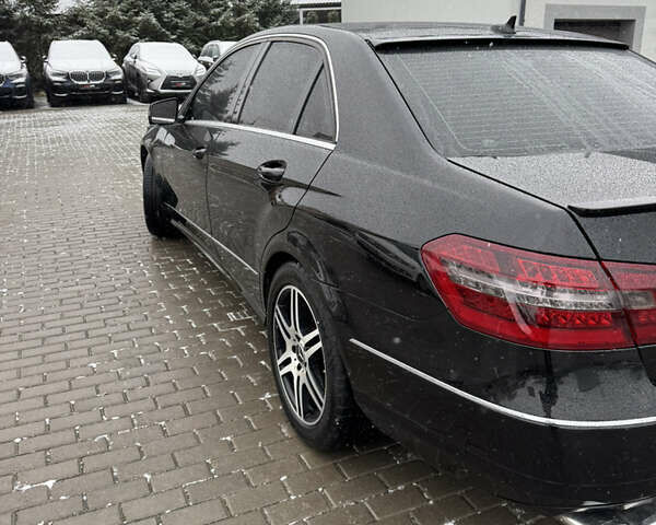 Чорний Мерседес Е-Клас, об'ємом двигуна 3 л та пробігом 195 тис. км за 14200 $, фото 3 на Automoto.ua