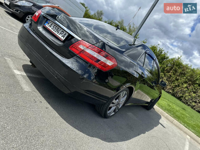 Черный Мерседес Е-Класс, объемом двигателя 2.2 л и пробегом 327 тыс. км за 10999 $, фото 7 на Automoto.ua