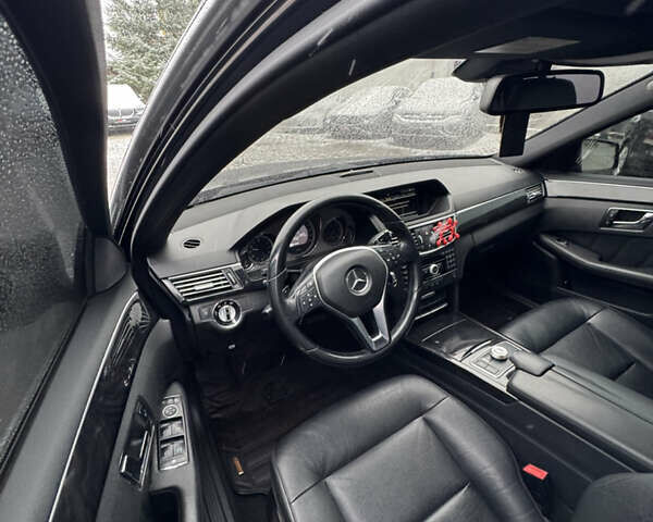 Чорний Мерседес Е-Клас, об'ємом двигуна 3 л та пробігом 195 тис. км за 14200 $, фото 17 на Automoto.ua