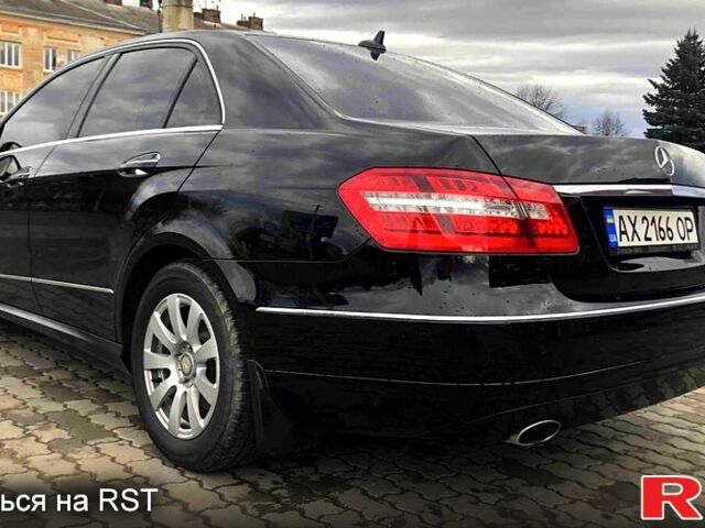Чорний Мерседес Е-Клас, об'ємом двигуна 3.5 л та пробігом 130 тис. км за 16100 $, фото 1 на Automoto.ua