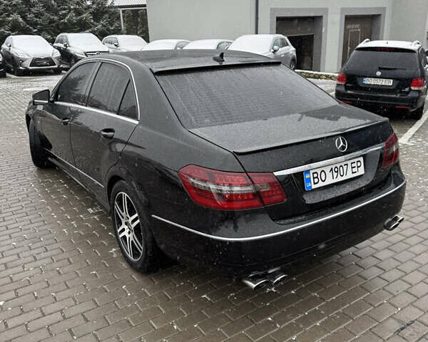 Чорний Мерседес Е-Клас, об'ємом двигуна 3 л та пробігом 195 тис. км за 14200 $, фото 4 на Automoto.ua