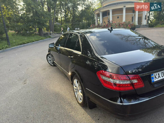 Чорний Мерседес Е-Клас, об'ємом двигуна 2.2 л та пробігом 235 тис. км за 16000 $, фото 5 на Automoto.ua