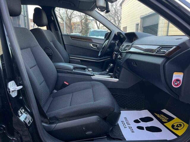 Чорний Мерседес Е-Клас, об'ємом двигуна 2.2 л та пробігом 325 тис. км за 11500 $, фото 18 на Automoto.ua