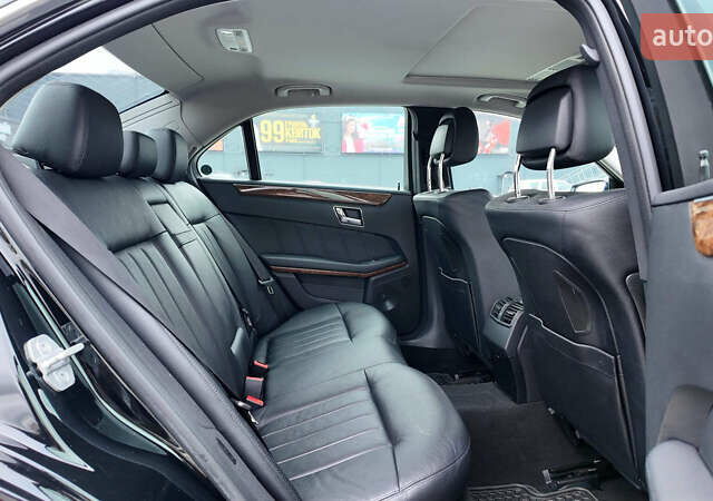 Черный Мерседес Е-Класс, объемом двигателя 5.5 л и пробегом 146 тыс. км за 14990 $, фото 9 на Automoto.ua