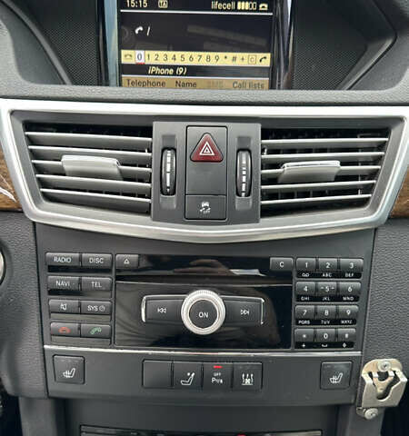 Черный Мерседес Е-Класс, объемом двигателя 2.2 л и пробегом 327 тыс. км за 10999 $, фото 24 на Automoto.ua