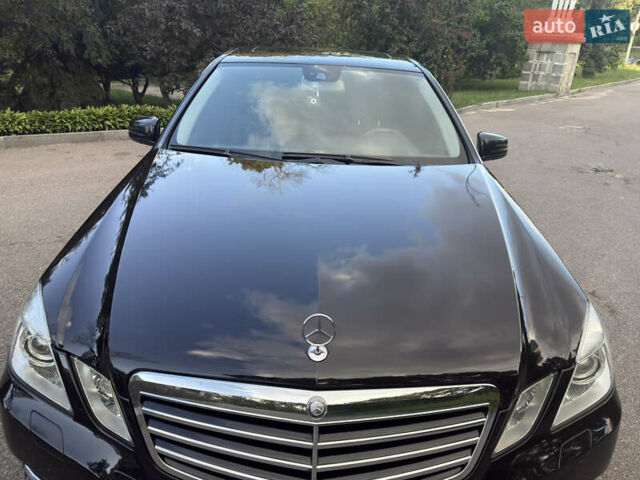 Чорний Мерседес Е-Клас, об'ємом двигуна 2.2 л та пробігом 235 тис. км за 16000 $, фото 6 на Automoto.ua