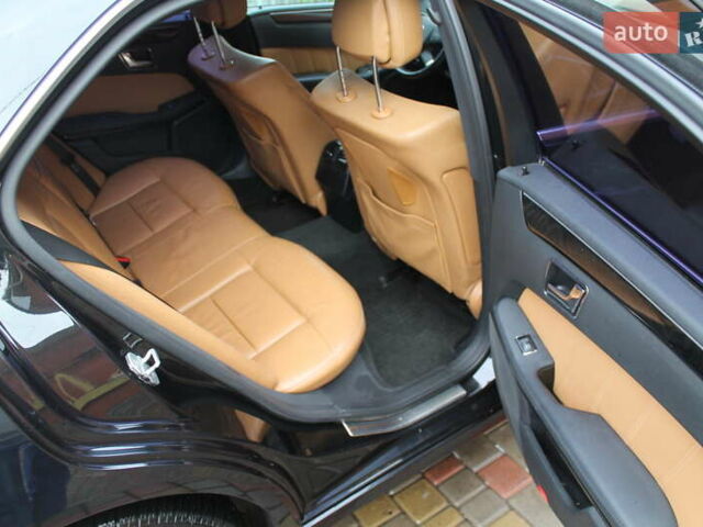 Чорний Мерседес Е-Клас, об'ємом двигуна 3 л та пробігом 255 тис. км за 13900 $, фото 15 на Automoto.ua