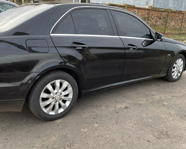 Черный Мерседес Е-Класс, объемом двигателя 2.2 л и пробегом 265 тыс. км за 10500 $, фото 5 на Automoto.ua