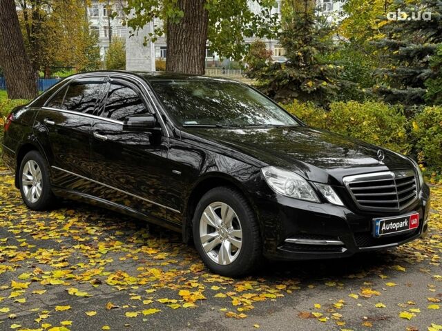 Мерседес Е-Класс 2010 в Киеве на Automoto.ua Черный Мерседес Е-Класс, объемом двигателя 2.1 л и пробегом 273 тыс. км за 12940 $, фото 2 на Automoto.ua