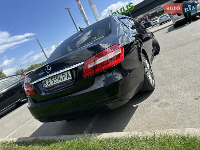 Черный Мерседес Е-Класс, объемом двигателя 2.2 л и пробегом 327 тыс. км за 10999 $, фото 9 на Automoto.ua