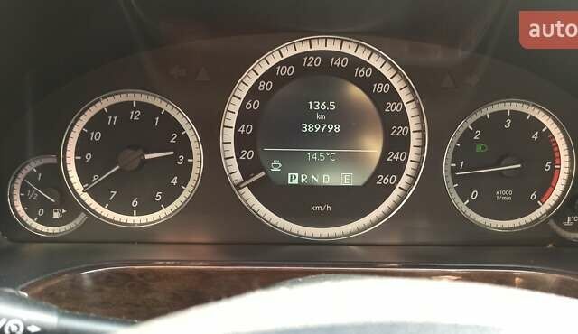 Черный Мерседес Е-Класс, объемом двигателя 2.1 л и пробегом 390 тыс. км за 11200 $, фото 29 на Automoto.ua