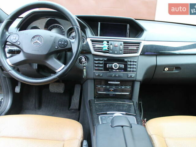 Чорний Мерседес Е-Клас, об'ємом двигуна 3 л та пробігом 255 тис. км за 13900 $, фото 11 на Automoto.ua