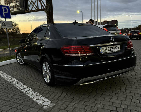 Черный Мерседес Е-Класс, объемом двигателя 2.2 л и пробегом 360 тыс. км за 12700 $, фото 3 на Automoto.ua