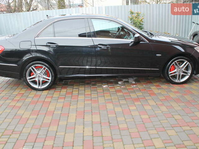 Чорний Мерседес Е-Клас, об'ємом двигуна 3 л та пробігом 255 тис. км за 13900 $, фото 2 на Automoto.ua