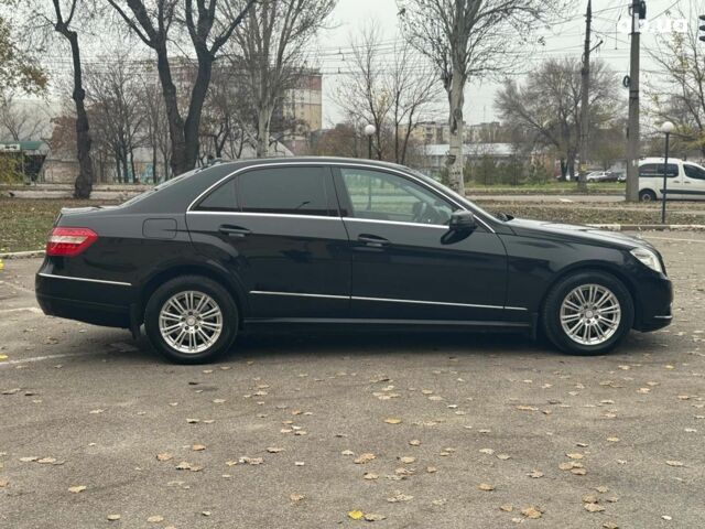 Чорний Мерседес Е-Клас, об'ємом двигуна 3 л та пробігом 241 тис. км за 10190 $, фото 5 на Automoto.ua