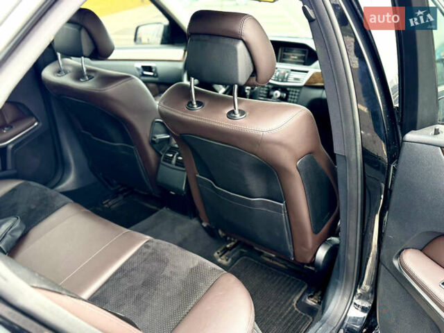 Чорний Мерседес Е-Клас, об'ємом двигуна 2.14 л та пробігом 342 тис. км за 10600 $, фото 12 на Automoto.ua