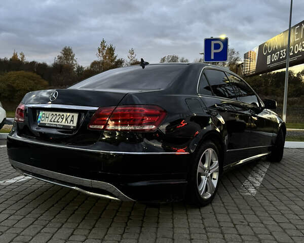 Черный Мерседес Е-Класс, объемом двигателя 2.2 л и пробегом 360 тыс. км за 12700 $, фото 4 на Automoto.ua