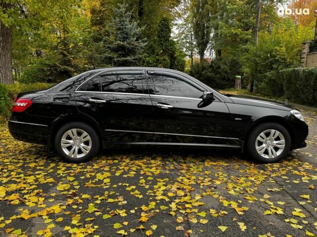 Мерседес Е-Класс 2010 в Киеве на Automoto.ua Черный Мерседес Е-Класс, объемом двигателя 2.1 л и пробегом 273 тыс. км за 12940 $, фото 5 на Automoto.ua