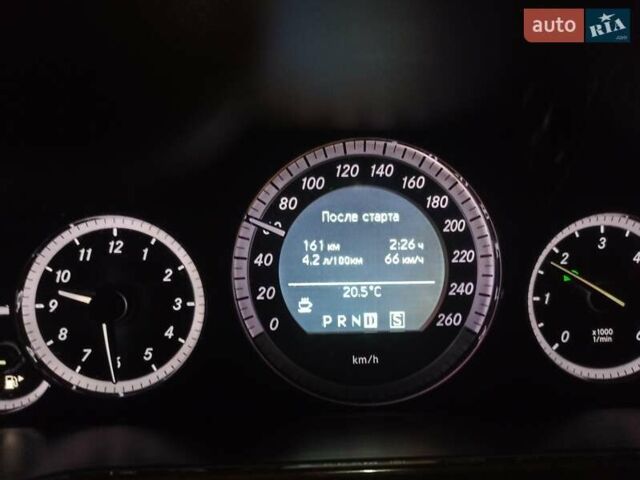 Черный Мерседес Е-Класс, объемом двигателя 2.1 л и пробегом 390 тыс. км за 11200 $, фото 32 на Automoto.ua