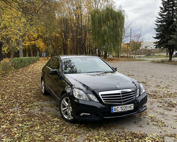 Мерседес Е-Клас 2010 у Луцьку на Automoto.ua Чорний Мерседес Е-Клас, об'ємом двигуна 2.99 л та пробігом 233 тис. км за 16500 $, фото 8 на Automoto.ua
