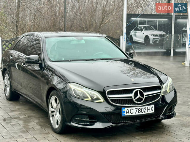 Черный Мерседес Е-Класс, объемом двигателя 2.2 л и пробегом 327 тыс. км за 11300 $, фото 12 на Automoto.ua