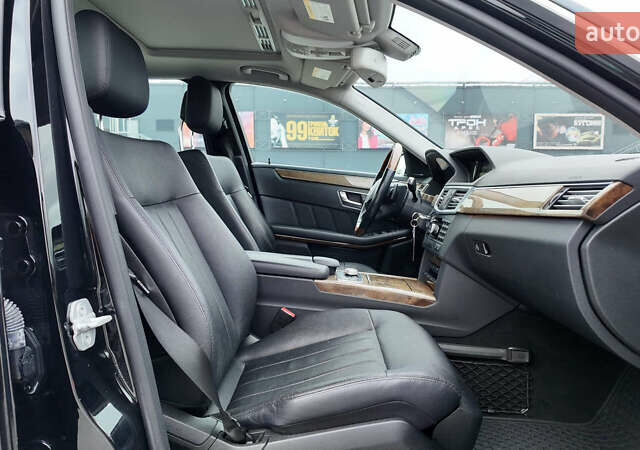 Черный Мерседес Е-Класс, объемом двигателя 5.5 л и пробегом 146 тыс. км за 14990 $, фото 10 на Automoto.ua