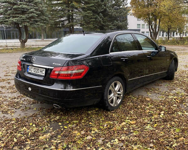Мерседес Е-Клас 2010 у Луцьку на Automoto.ua Чорний Мерседес Е-Клас, об'ємом двигуна 2.99 л та пробігом 233 тис. км за 16500 $, фото 6 на Automoto.ua