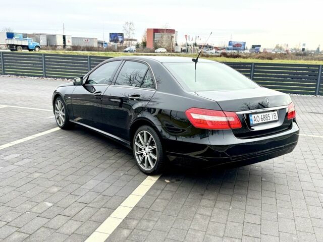 Черный Мерседес Е-Класс, объемом двигателя 2.1 л и пробегом 342 тыс. км за 10600 $, фото 3 на Automoto.ua