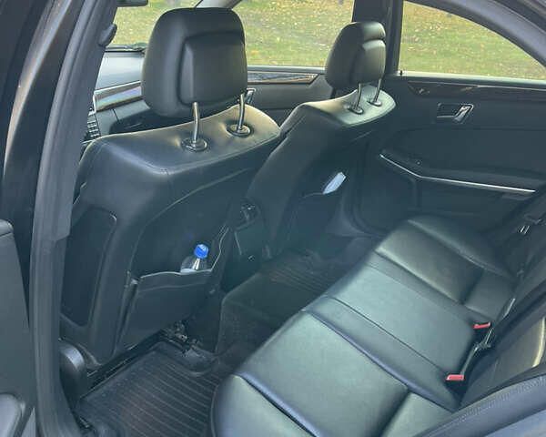 Чорний Мерседес Е-Клас, об'ємом двигуна 2.14 л та пробігом 491 тис. км за 7600 $, фото 7 на Automoto.ua