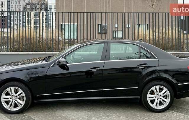 Чорний Мерседес Е-Клас, об'ємом двигуна 5.5 л та пробігом 146 тис. км за 14800 $, фото 2 на Automoto.ua