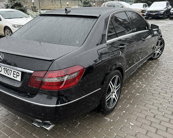 Чорний Мерседес Е-Клас, об'ємом двигуна 3 л та пробігом 195 тис. км за 14200 $, фото 6 на Automoto.ua