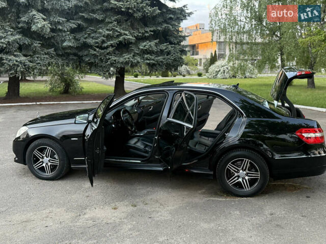 Чорний Мерседес Е-Клас, об'ємом двигуна 2.14 л та пробігом 256 тис. км за 10800 $, фото 38 на Automoto.ua